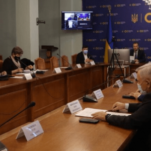 УХВАЛЕНО НИЗКУ РІШЕНЬ ЩОДО АТЕСТАЦІЇ КАДРІВ ВИЩОЇ КВАЛІФІКАЦІЇ